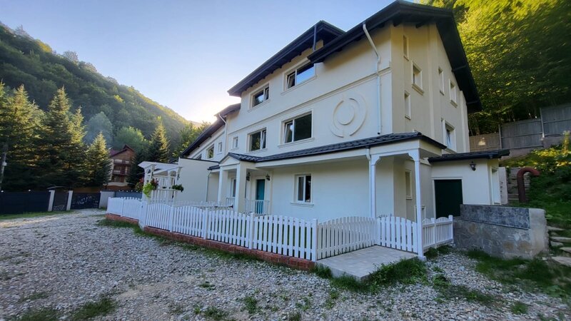 Valea Neagra, Statiunea Cheia, Prahova complex rezidential sau pensiune