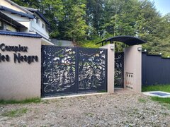 Maneciu, Cheia, Prahova, Valea Neagra, complex rezidential sau pensiune